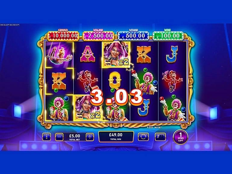 Базова гра Big Circus Mega Fire Blaze на полі 5 × 3.