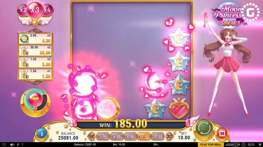 Moon Princess 100: Love застосовує магічний ефект до ігрових знаків